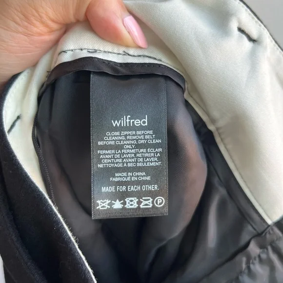 NWT✨ Aritzia Wilfred - Gia Pants (Black) - Picture 11 of 12